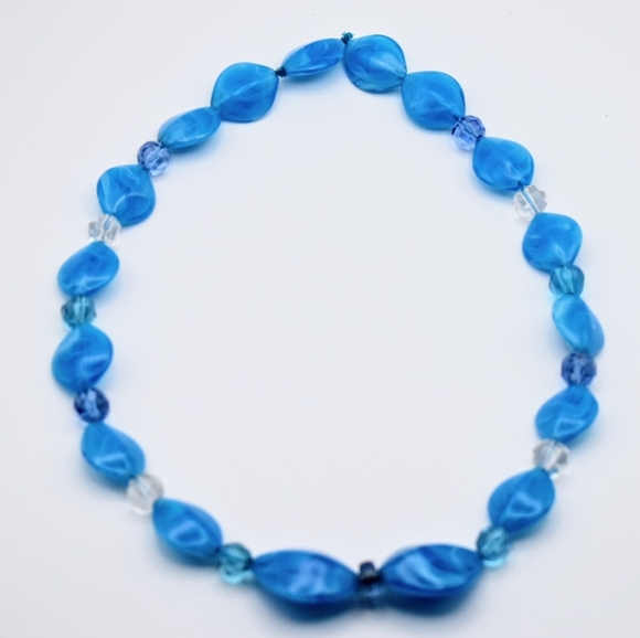 Handmade Kool Blue Beaded Necklace - Picture 2 of 4